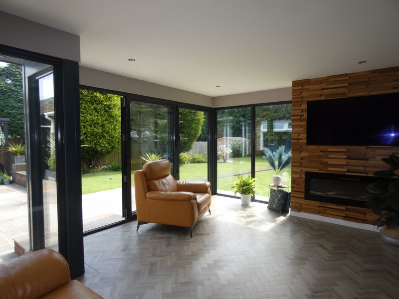 Open Lounge/Garden Room- click for photo gallery